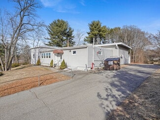 Plus de détails pour 28 Woodmont Rd, Milford, CT - Bureau à louer