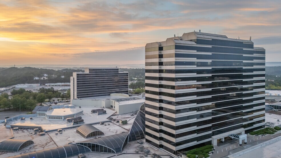 3000 Riverchase Galleria, Birmingham, AL à vendre - Aérien – Image 1 sur 4