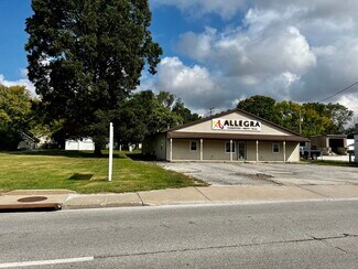 Plus de détails pour 1120 E Jackson St, Macomb, IL - Local commercial à vendre
