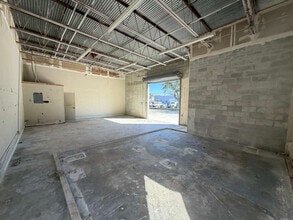 1592 SE Village Green Dr, Port Saint Lucie, FL à louer Photo intérieure– Image 2 sur 2