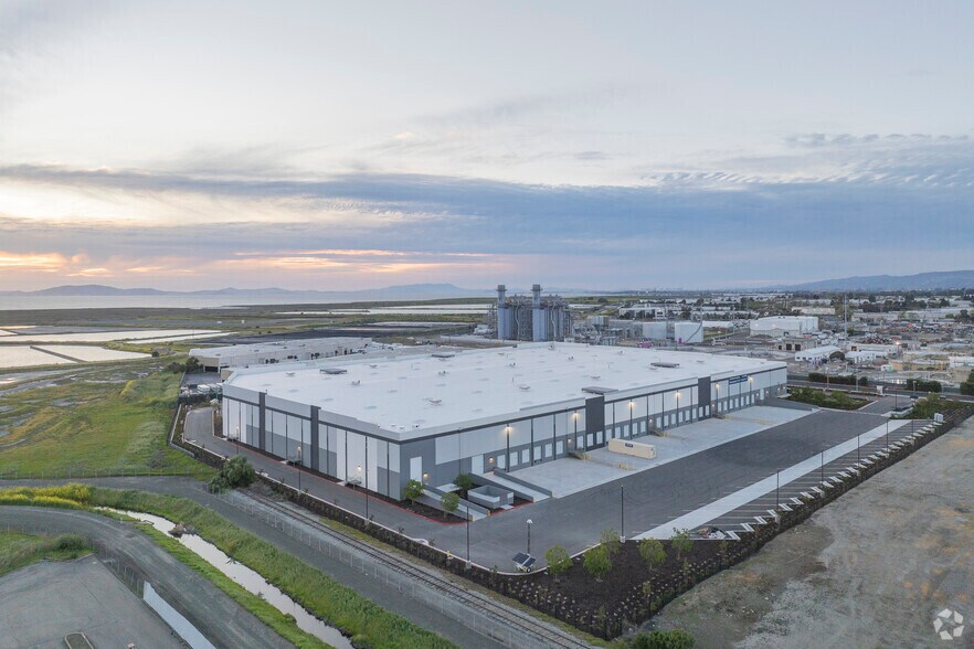 3636 Enterprise Ave, Hayward, CA à louer - Aérien – Image 2 sur 2