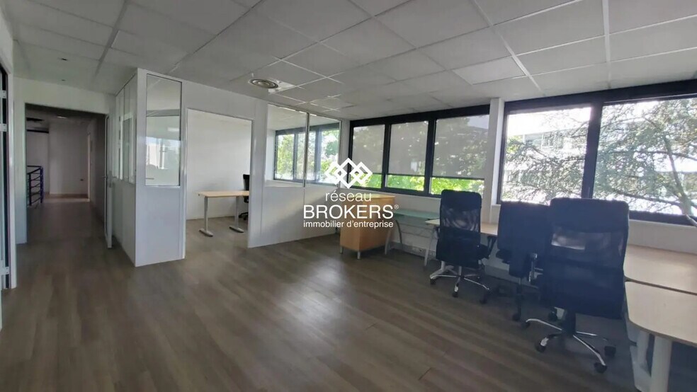 Bureau dans Annecy à louer - Photo intérieure – Image 2 sur 12