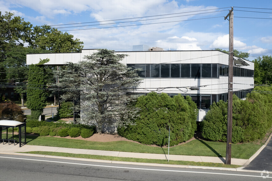 473 Sylvan Ave, Englewood Cliffs, NJ à louer - Photo principale – Image 1 sur 6