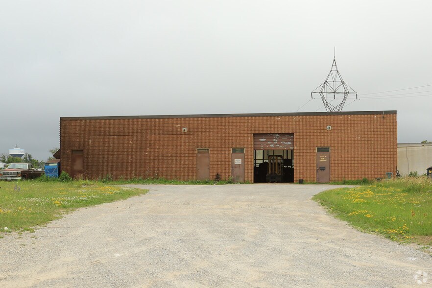 10 Lockhart Rd, Barrie, ON à vendre - Photo de l’immeuble – Image 3 sur 3