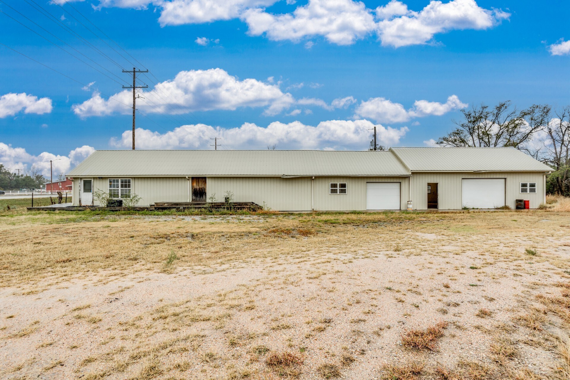 210 W Dean St, Burrton, KS à vendre Photo de l’immeuble– Image 1 sur 5
