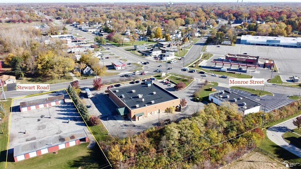227 Stewart Rd, Monroe, MI à vendre - Photo de l’immeuble – Image 2 sur 4