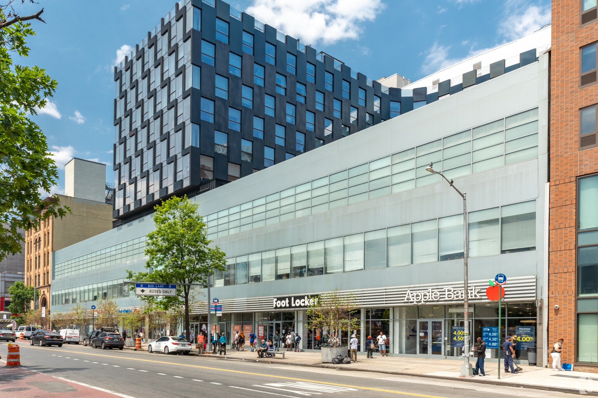 159 E 125th St, New York, NY à louer Photo principale– Image 1 sur 19