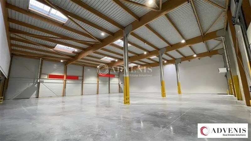 Local d’activités dans Brie-Comte-Robert à louer Photo intérieure– Image 1 sur 12