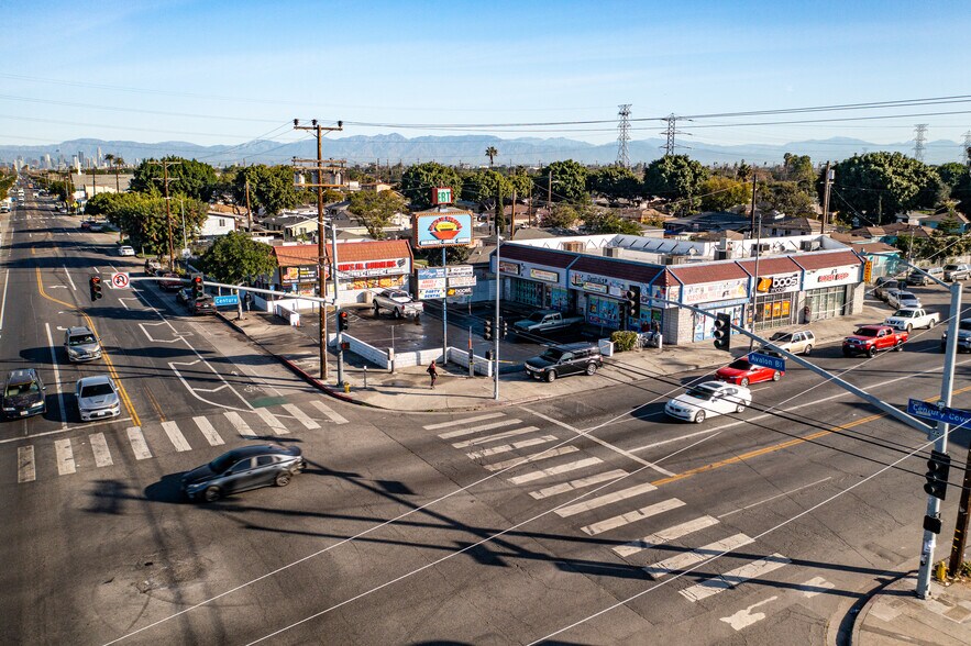 601 E Century Blvd, Los Angeles, CA à louer - Photo principale – Image 1 sur 8