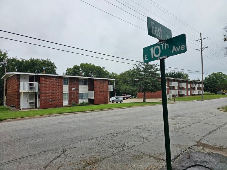 920 East St, Emporia, KS à vendre - Photo principale – Image 1 sur 10