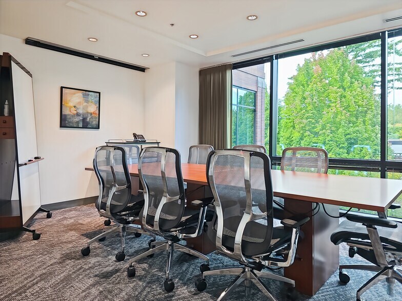 4800 meadows Rd, Lake Oswego, OR à louer - Photo intérieure – Image 3 sur 18