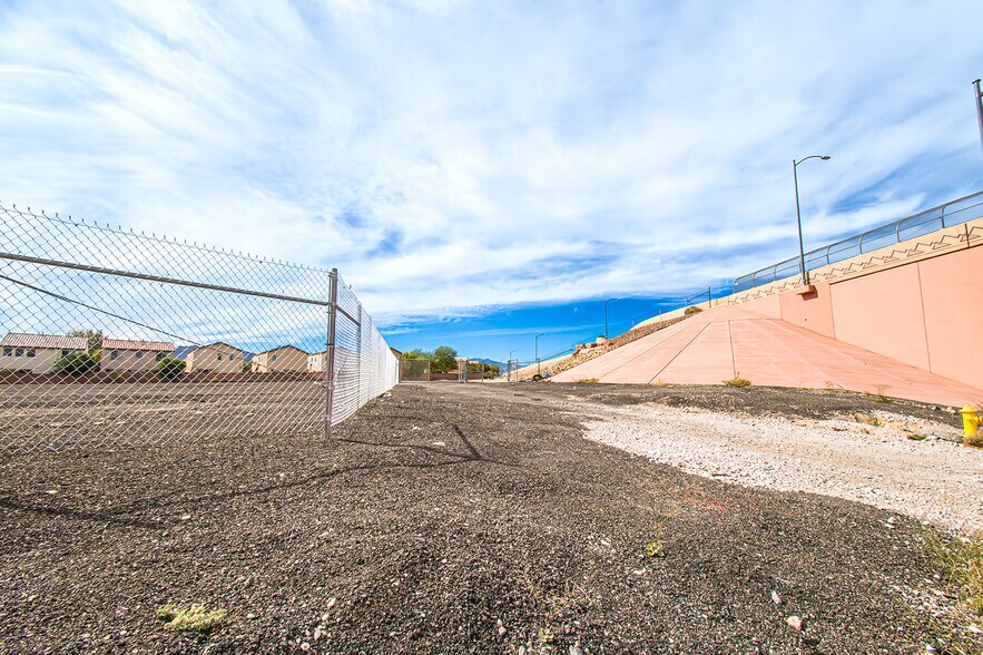 8888 N Grand Canyon Dr, Las Vegas, NV à vendre - Aérien – Image 3 sur 21