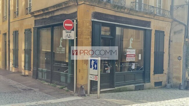 Plus de détails pour Local commercial à louer
