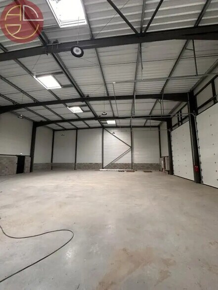 Industriel/Logistique dans Villeneuve-Tolosane à louer - Photo de l’immeuble – Image 3 sur 5