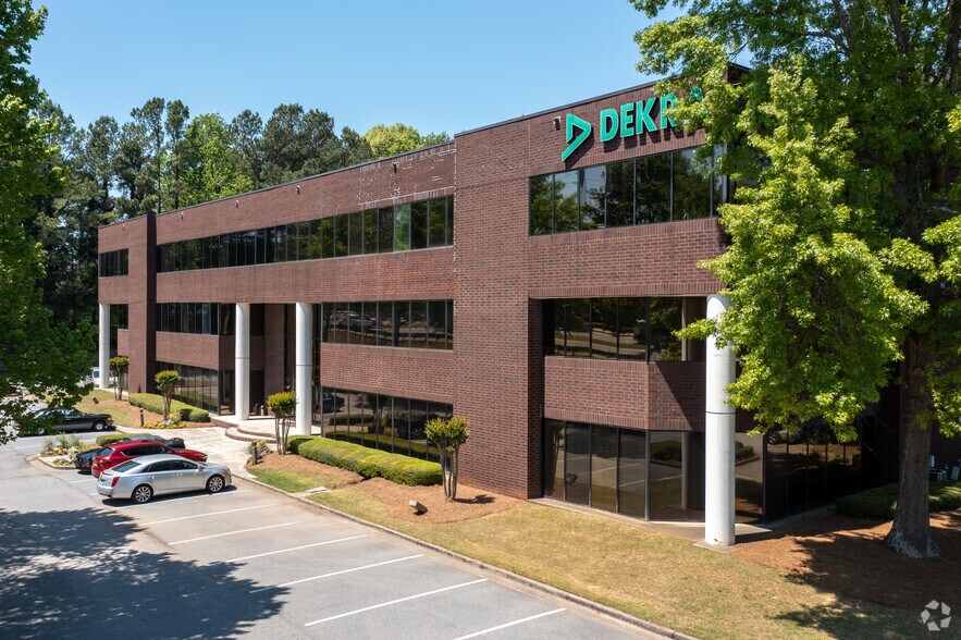 3901 Roswell Rd, Marietta, GA à louer - Photo de l’immeuble – Image 2 sur 5