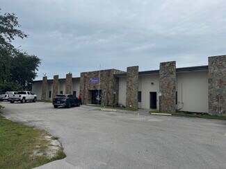 Plus de détails pour 3885 Mercantile Ave, Naples, FL - Industriel/Logistique à vendre