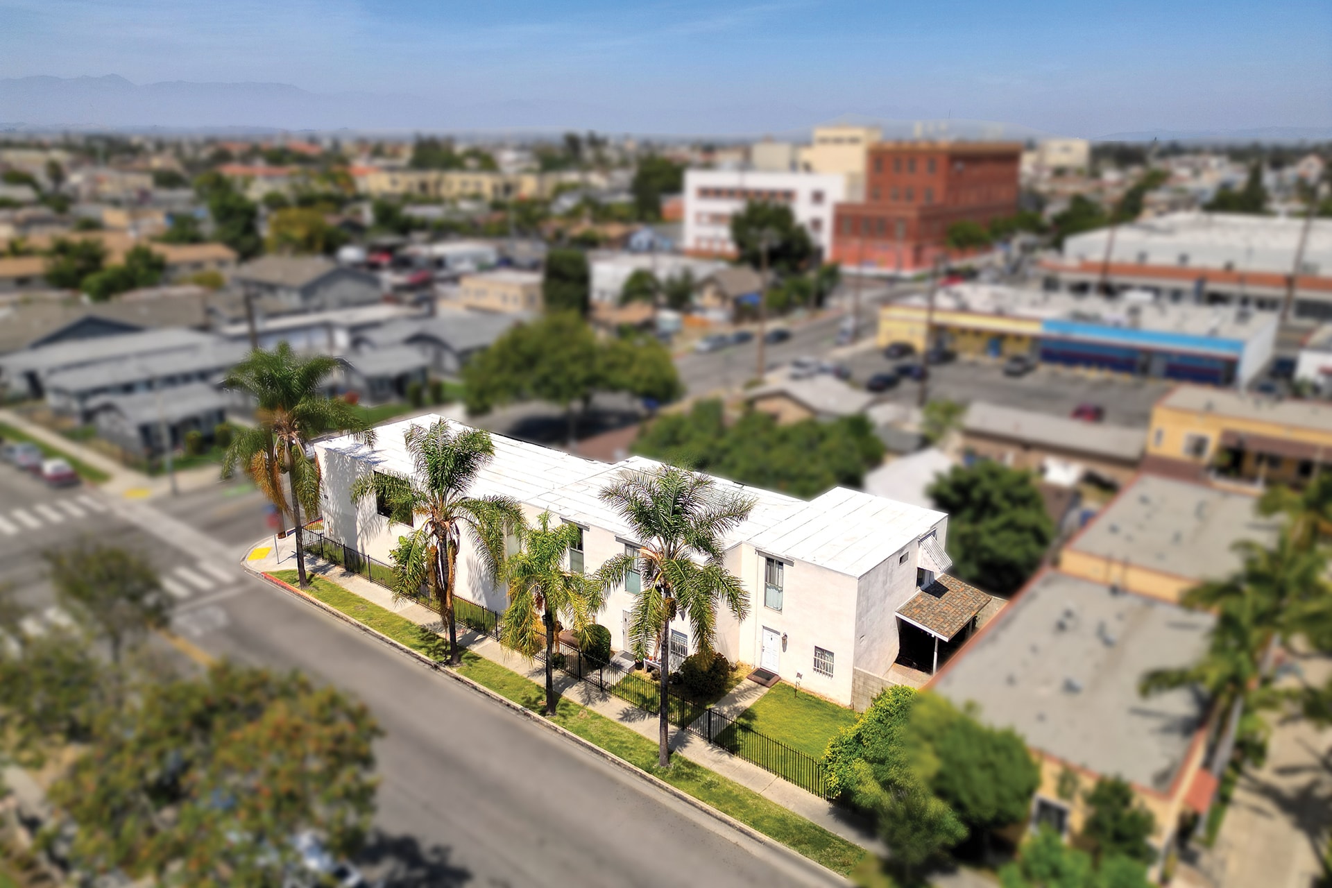 6906 Marbrisa Ave, Huntington Park, CA à vendre Photo principale– Image 1 sur 8