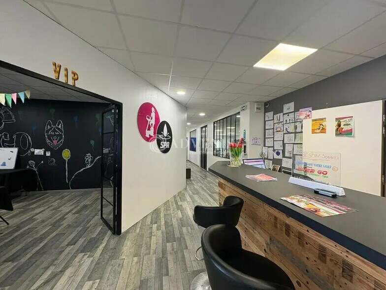 Industriel/Logistique dans Étaples à louer - Photo de l’immeuble – Image 3 sur 6