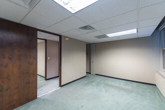 180 N Michigan Ave, Chicago, IL à louer Photo intérieure– Image 2 sur 4