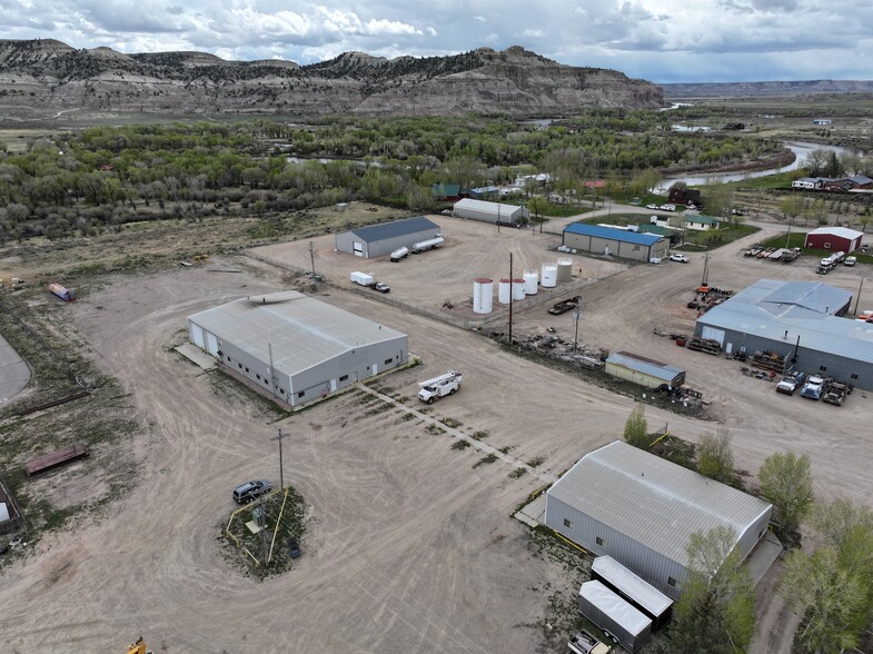 333 Wildcat rd, La Barge, WY à vendre - Photo de l’immeuble – Image 2 sur 23