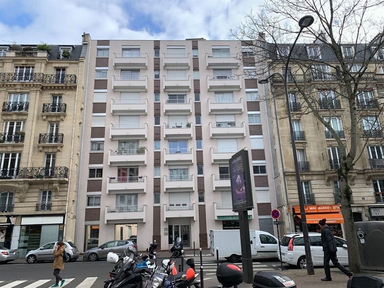 21 Rue Cambronne, Paris à louer - Photo de l’immeuble – Image 1 sur 4