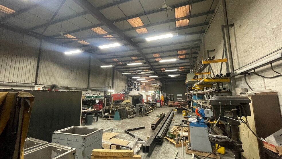 Unit 3, 20a Hawkes Drive, Heathcote Industrial Estate, Warwick à vendre - Photo de l’immeuble – Image 3 sur 8