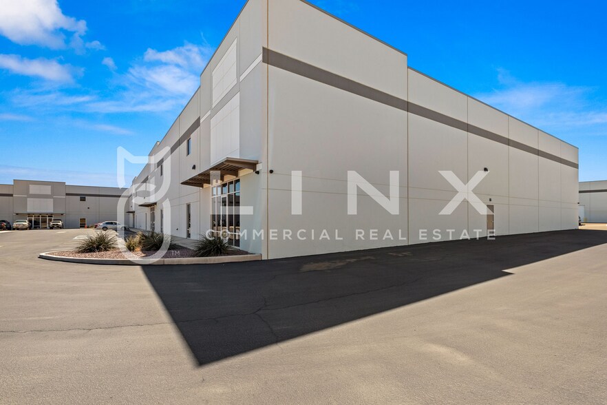 1212 E Venture Dr, St George, UT à louer - Photo de l’immeuble – Image 1 sur 17