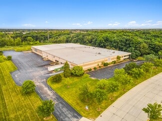 Plus de détails pour 8440 N 87th St, Milwaukee, WI - Industriel/Logistique à vendre