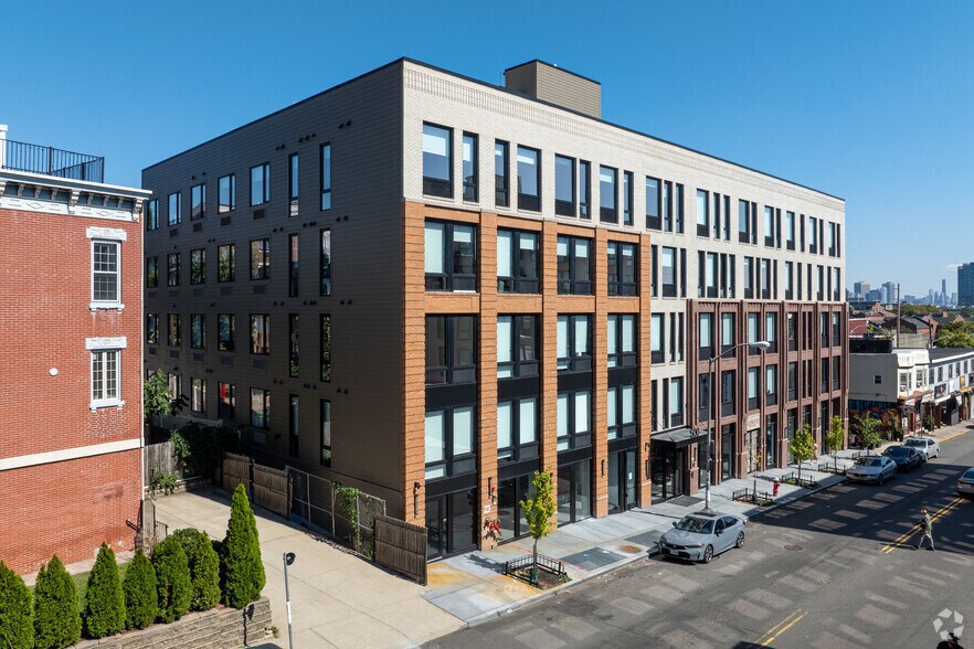 500 Communipaw Ave, Jersey City, NJ à louer - Photo de l’immeuble – Image 2 sur 4