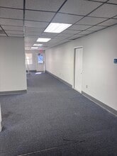 13540 N Florida Ave, Tampa, FL à louer Photo intérieure– Image 1 sur 6