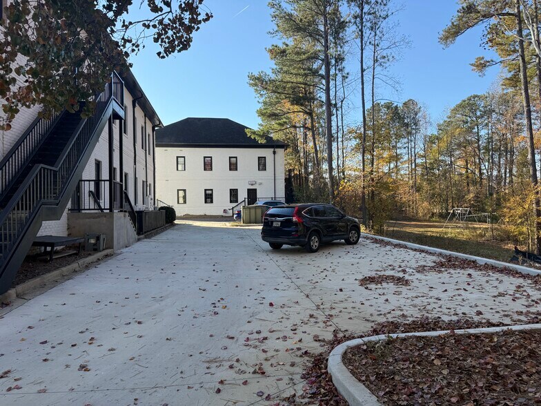 203 Woodpark Pl, Woodstock, GA à louer - Photo de l’immeuble – Image 3 sur 12