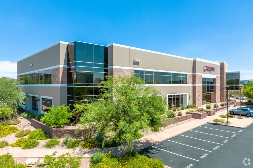 1050 W Washington St, Tempe, AZ à louer - Photo de l’immeuble – Image 2 sur 7