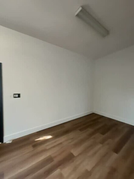 1888 S Pinellas Ave, Tarpon Springs, FL à louer - Vidéo sur l’annonce professionnelle – Image 2 sur 5