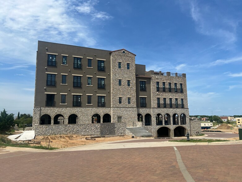 49 Arta Dr, Westlake, TX à louer - Photo de l’immeuble – Image 1 sur 6