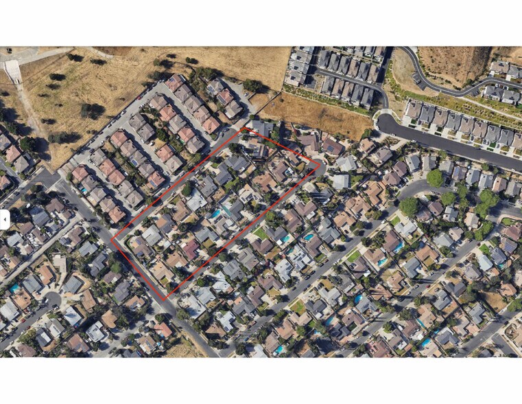 0 Terra Vista Way, Sylmar, CA à vendre - Aérien – Image 2 sur 5