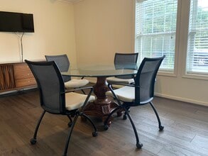 2471 Rockfish Valley Hwy, Nellysford, VA à vendre Photo de l’immeuble– Image 2 sur 4