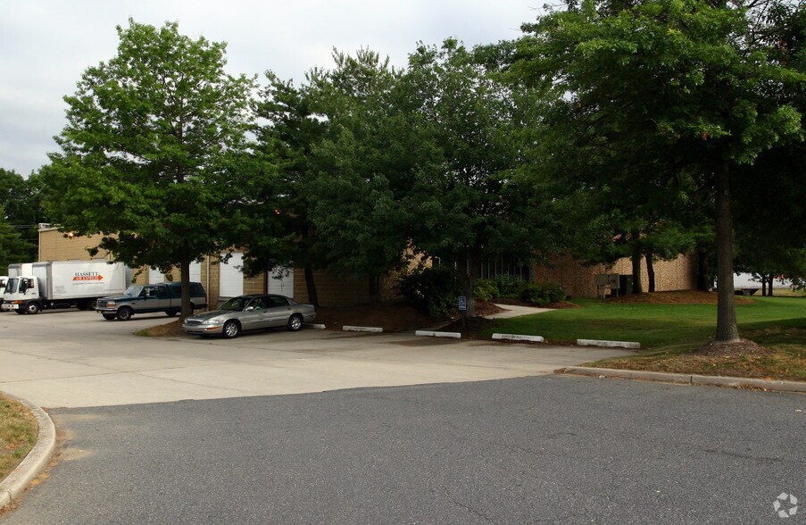 625 Heron Dr, Bridgeport, NJ à louer - Photo de l’immeuble – Image 3 sur 6
