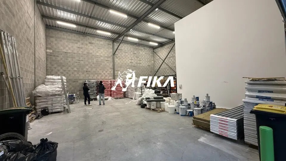 Local d’activités dans Roques à louer - Photo de l’immeuble – Image 3 sur 10