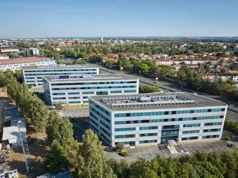 Bureau dans Blagnac à louer - Photo de l’immeuble – Image 2 sur 90