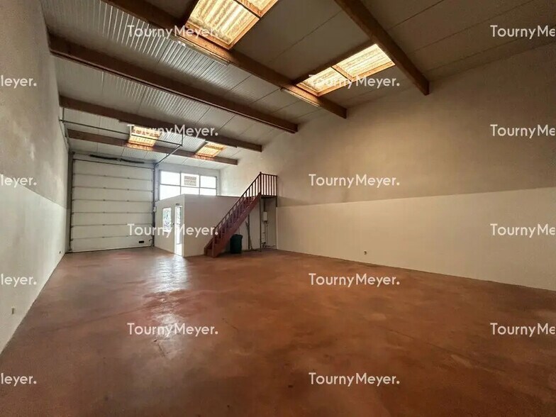 Local d’activités dans Launaguet à louer - Photo de l’immeuble – Image 2 sur 5