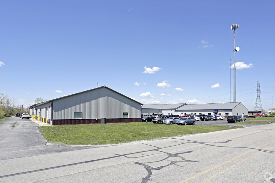 8762 Louisiana St, Merrillville, IN à louer - Photo de l’immeuble – Image 1 sur 4