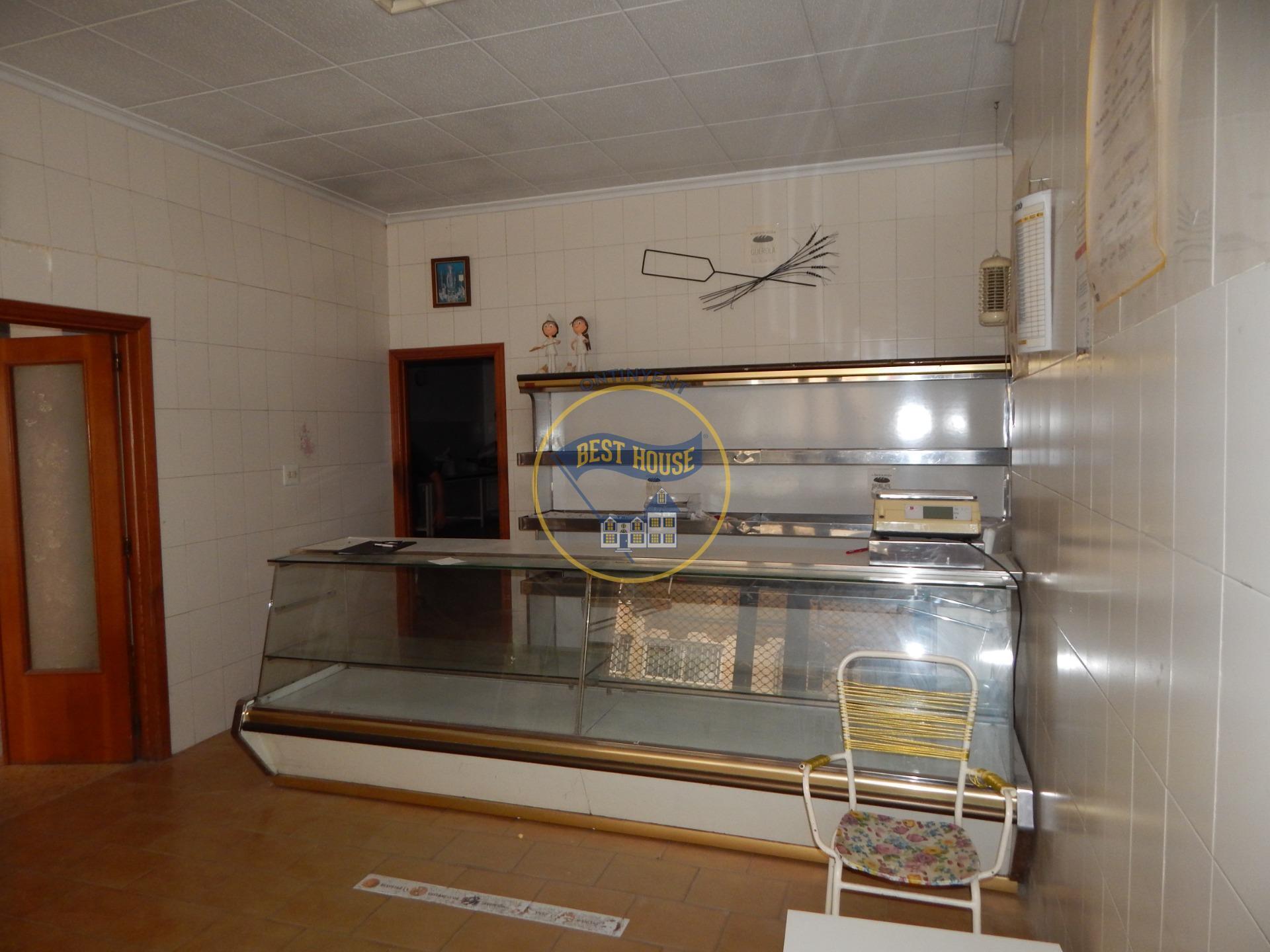 Local commercial dans València à vendre Photo de l’immeuble– Image 1 sur 11