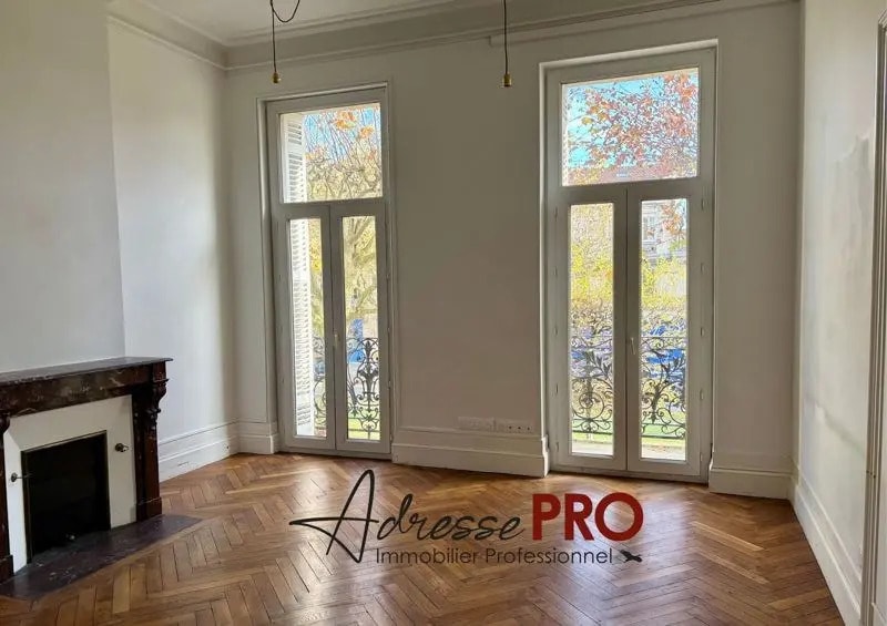 Local commercial dans Bordeaux à louer Photo intérieure– Image 1 sur 5