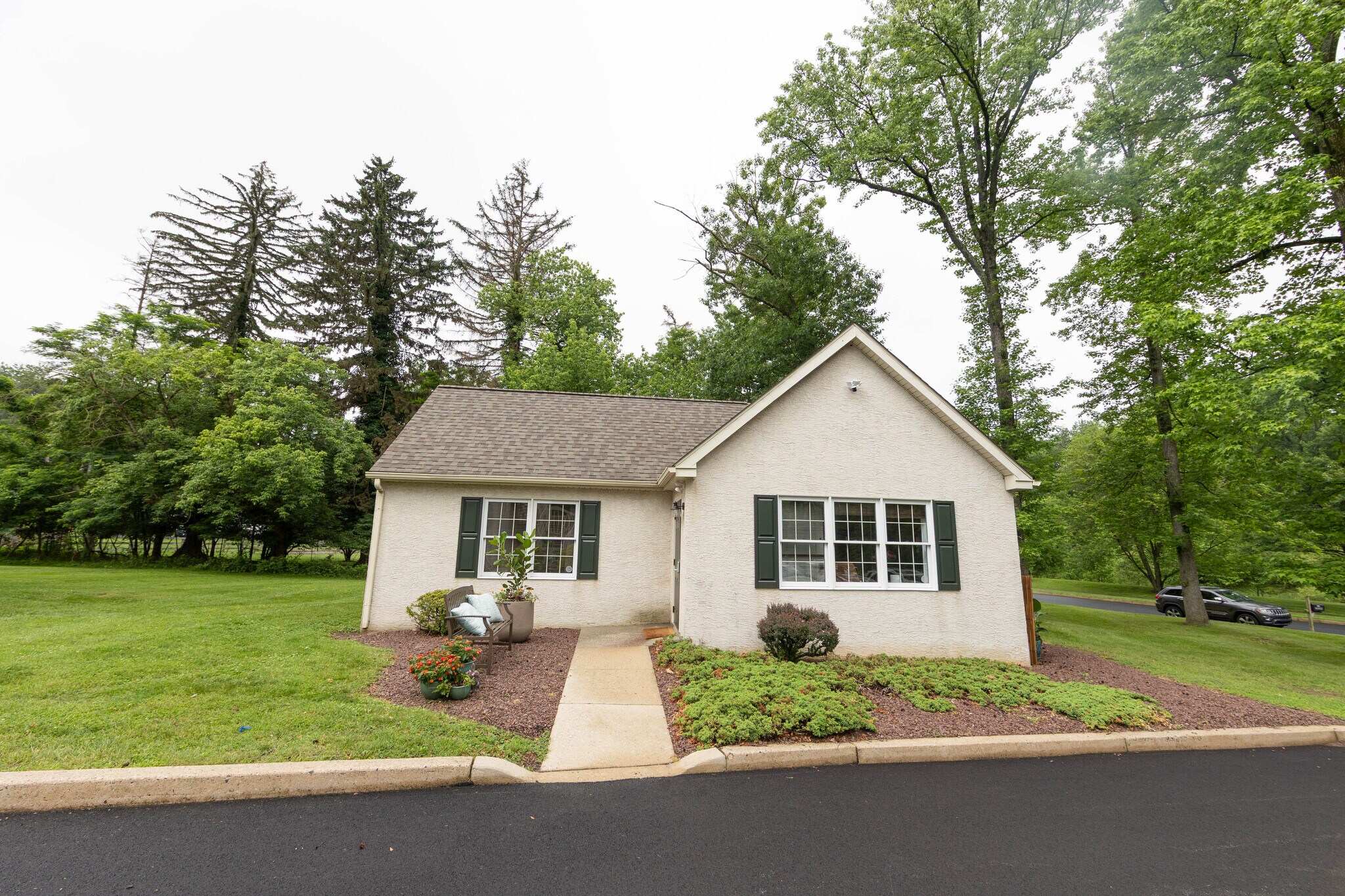 900 Lenmar Dr, Blue Bell, PA à louer Photo de l’immeuble– Image 1 sur 6