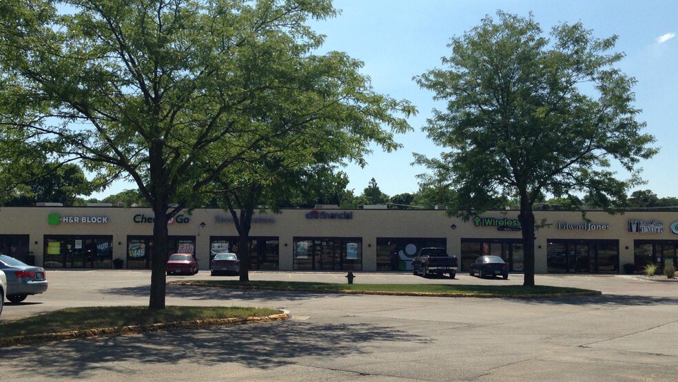 341-425 Edgewood Rd NW, Cedar Rapids, IA à louer - Photo de l’immeuble – Image 3 sur 7