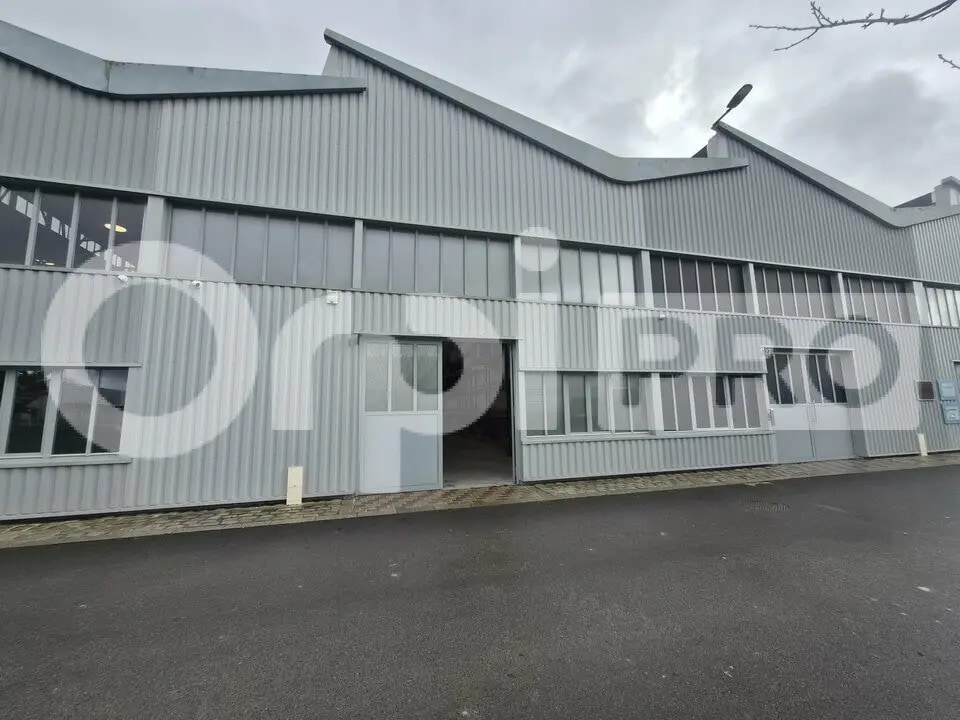 Local d’activités dans Reims à louer Photo de l’immeuble– Image 1 sur 6