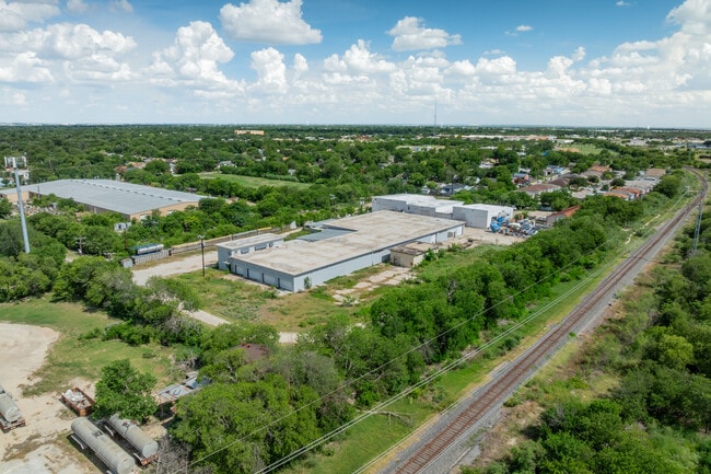 Plus de détails pour 625 Humble Ave, San Antonio, TX - Industriel/Logistique à vendre