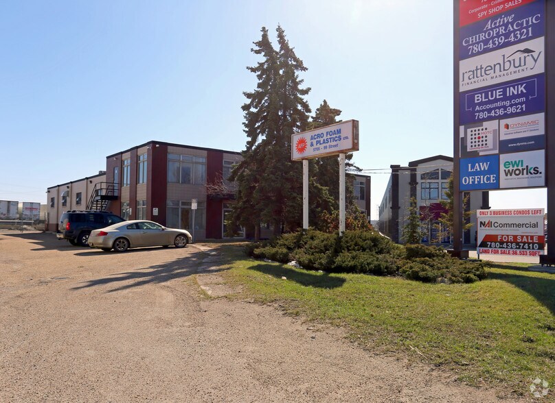 5657-5677 99th St NW, Edmonton, AB à vendre - Photo de l’immeuble – Image 2 sur 5