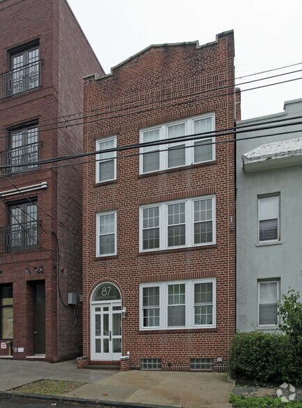 87 Montgomery Ave, Staten Island, NY à vendre - Photo de l’immeuble – Image 2 sur 2