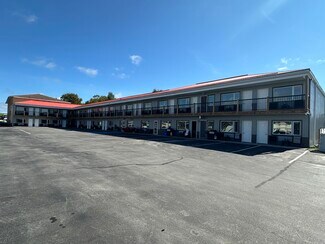 Plus de détails pour 171 Mission Rd, Wawa, ON - Hôtellerie à vendre